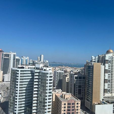 Sirius Tower Aparthotel Manamah Buitenkant foto