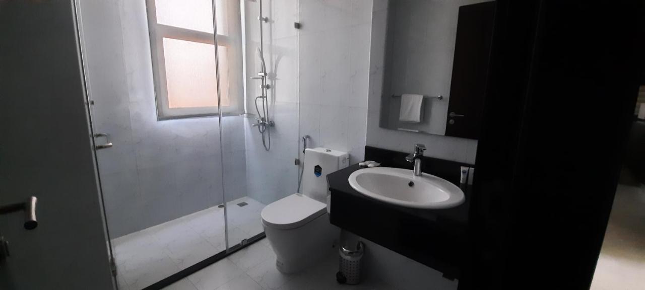 Sirius Tower Aparthotel Manamah Buitenkant foto
