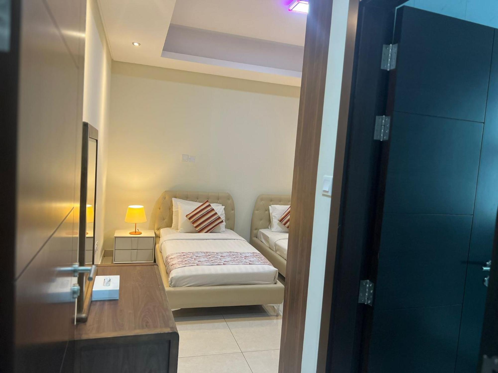 Sirius Tower Aparthotel Manamah Buitenkant foto