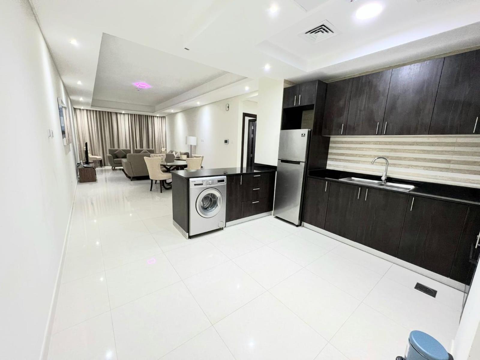 Sirius Tower Aparthotel Manamah Buitenkant foto